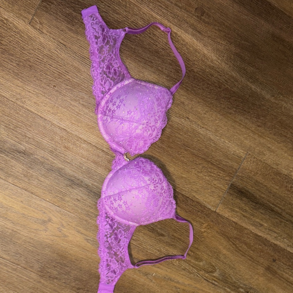 Victoria's Secret Lavender Lace Bra